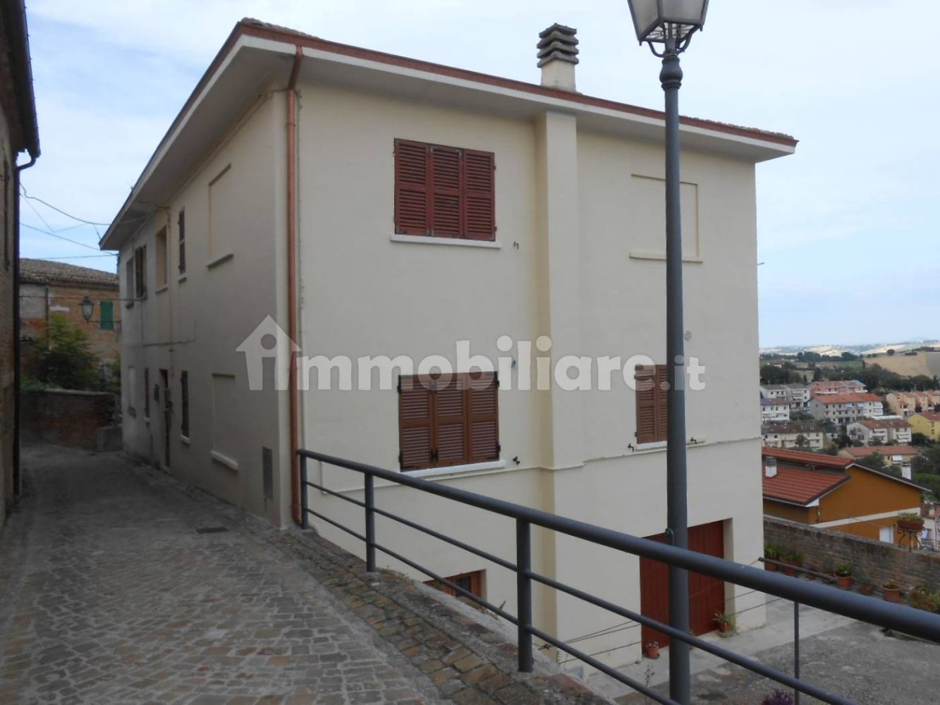 2 bedrooms Apartment in Terre Roveresche, Italy No. 261099