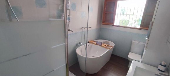 Villa de 6 dormitorios en Gea Y Truyols, Spain No. 177934 30