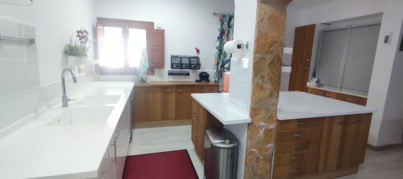 Villa de 6 dormitorios en Gea Y Truyols, Spain No. 177934 4