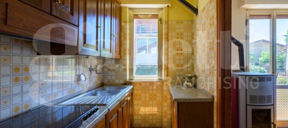 3 bedrooms House in Gubbio, Italy No. 357425 7