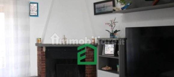 4 bedrooms Apartment in Alviano, Italy No. 158428 9