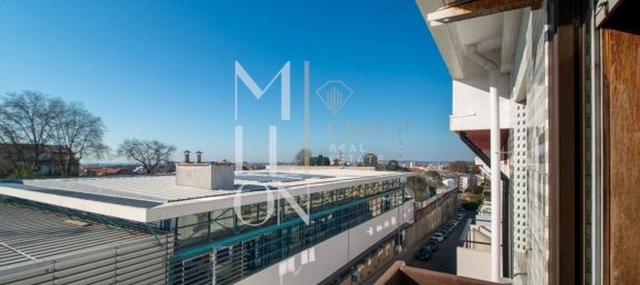 4 bedrooms Apartment in Porto, Portugal No. 31404 5