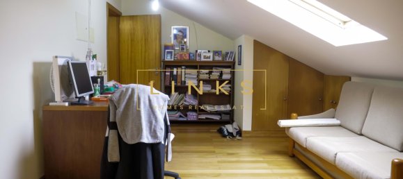 3 bedrooms Villa in Camara de Lobos, Portugal No. 205570 10