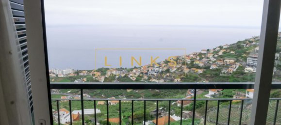 3 bedrooms Villa in Camara de Lobos, Portugal No. 205570 2