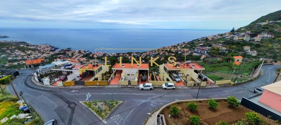 3 bedrooms Villa in Camara de Lobos, Portugal No. 205570 20