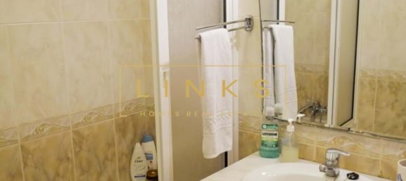 3 bedrooms Villa in Camara de Lobos, Portugal No. 205570 8