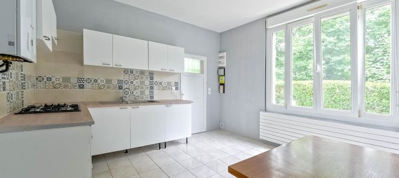 3 Schlafzimmer Haus in Parmain, France, Nr. 350948 5