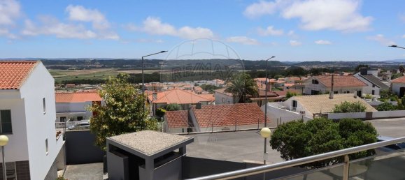 Дом с 3 спальнями в Калдаш да Раинья, Португалия № 201699 9