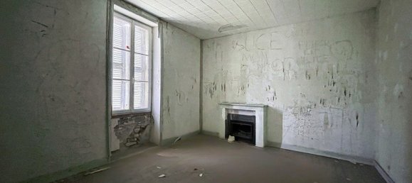 3 bedrooms House in Bourgneuf, France No. 101362 7