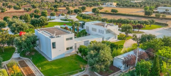 3 Schlafzimmer Villa in Monopoli, Italy, Nr. 59769 35