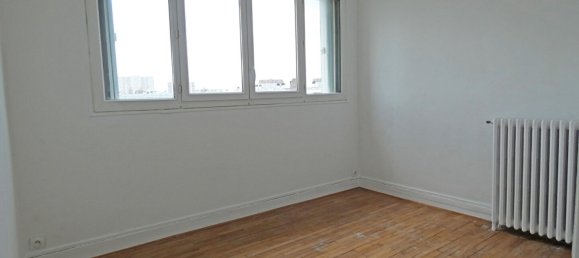 3 bedrooms Apartment in Neuilly-sur-Marne, France No. 180091 6