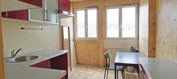 3 bedrooms Apartment in Neuilly-sur-Marne, France No. 180091 3