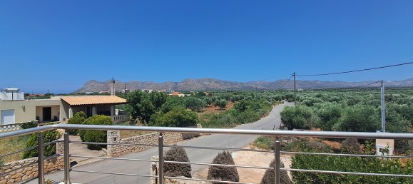 3 bedrooms Villa in Chania, Greece No. 4 11