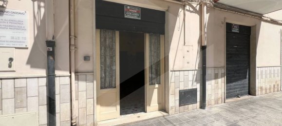 2-Zimmer Gewerbliche Immobilie in Molfetta, Italy, Nr. 28709 3