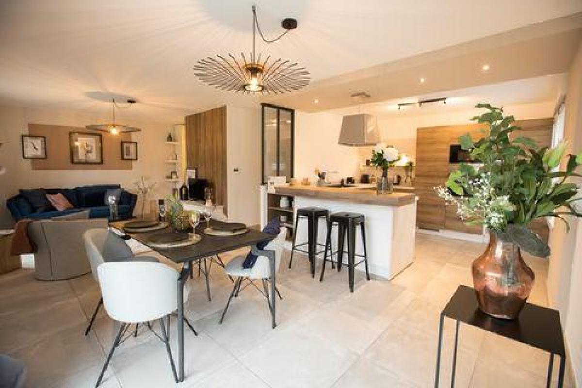 3 bedrooms Condo in Delle, France No. 26149