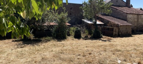 576m² Land in Nort-sur-Erdre, France No. 342048 3