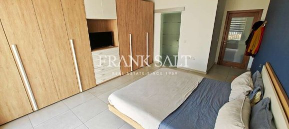 3 Schlafzimmer Wohnung in Zebbug, Malta, Nr. 2838 6