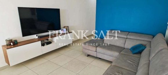 3 Schlafzimmer Wohnung in Zebbug, Malta, Nr. 2838 4