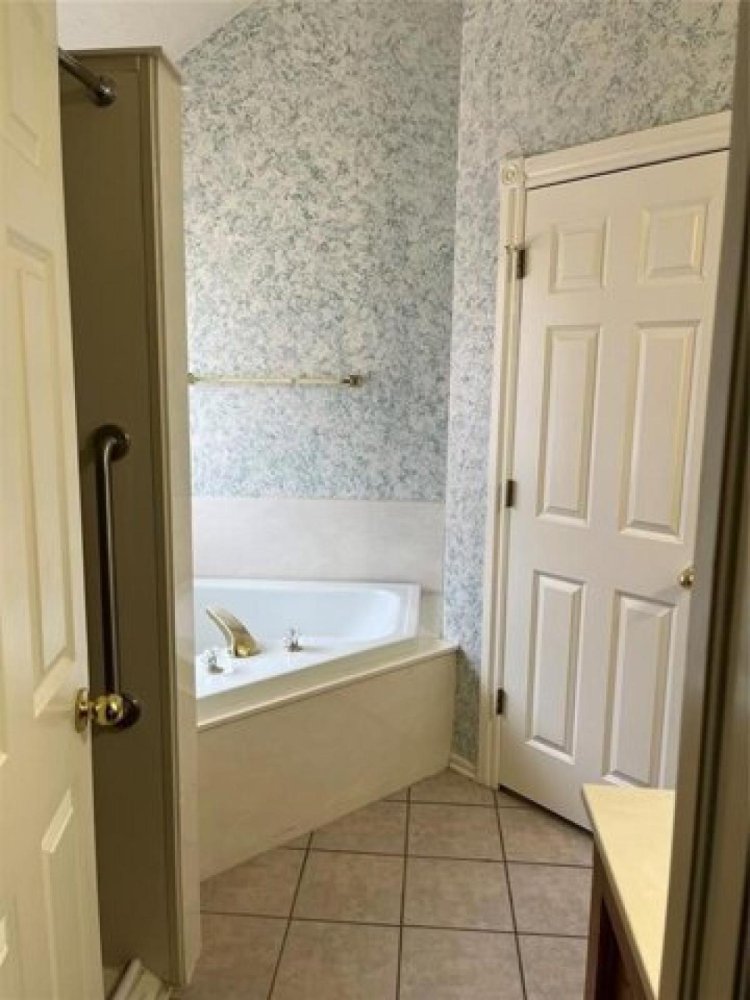 3 bedrooms House in Shawnee, USA No. 402144