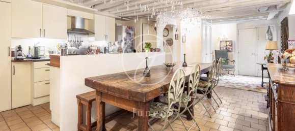 2 bedrooms Apartment in Paris, France No. 166256 3