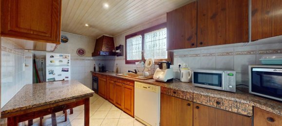 3 bedrooms House in Montfermeil, France No. 162187 6