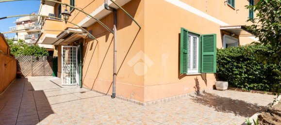 1 bedroom Apartment in Rome, Italy No. 298306 5