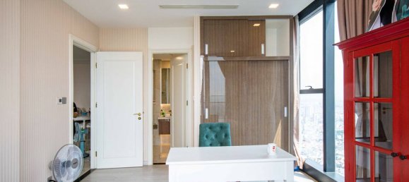 4 bedrooms Apartment in District 1, Vietnam No. 18385 4