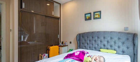 4 bedrooms Apartment in District 1, Vietnam No. 18385 13