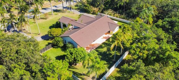 4 chambres villa à louer à Miami, Miami-Dade, Florida, USA № 615448 7