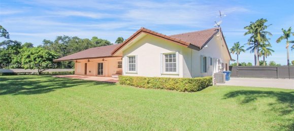 4 chambres villa à louer à Miami, Miami-Dade, Florida, USA № 615448 11