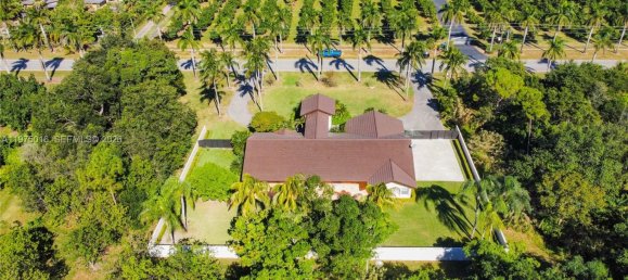 4 chambres villa à louer à Miami, Miami-Dade, Florida, USA № 615448 9
