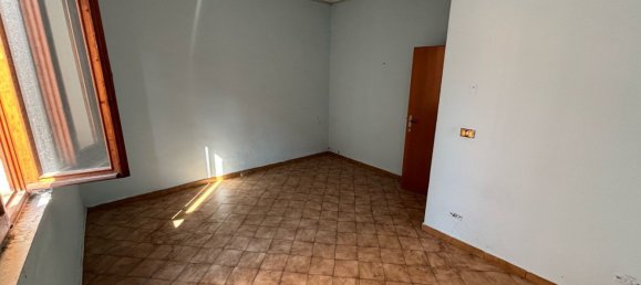 Дом с 6 комнатами в Фьорано Моденесе, Италия № 109852 16