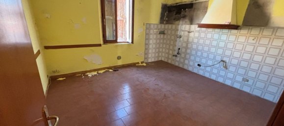 Дом с 6 комнатами в Фьорано Моденесе, Италия № 109852 12