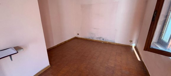 Дом с 6 комнатами в Фьорано Моденесе, Италия № 109852 11