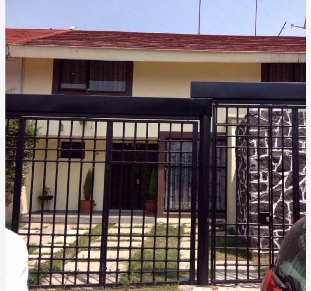 3 bedrooms House in Naucalpan de Juarez, Mexico No. 214583