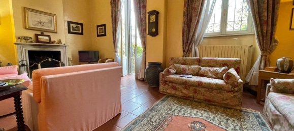 4 rooms Apartment in Appiano Gentile, Italy No. 300080 24