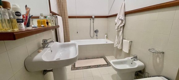 4 rooms Apartment in Appiano Gentile, Italy No. 300080 50