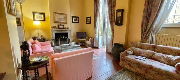 4 rooms Apartment in Appiano Gentile, Italy No. 300080 10