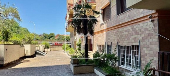 3 Schlafzimmer Penthouse in Rome, Italy, Nr. 335774 8