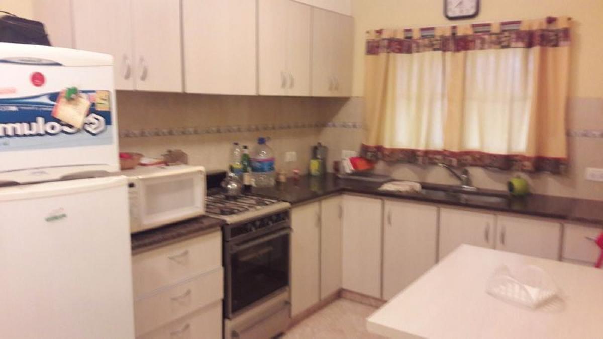 2 bedrooms House in Mar del Plata, Argentina No. 73447