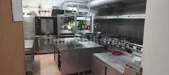 5 rooms Commercial property in Rome, Italy No. 223800 18