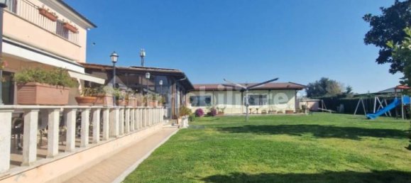 5 rooms Commercial property in Rome, Italy No. 223800 24