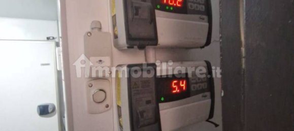 5 rooms Commercial property in Rome, Italy No. 223800 15