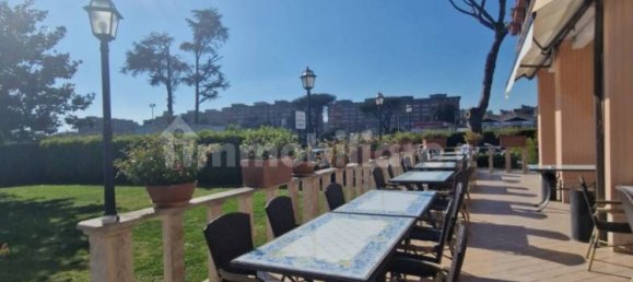 5 rooms Commercial property in Rome, Italy No. 223800 9