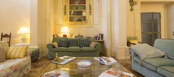 8 bedrooms Villa in Siena, Italy No. 1891 3