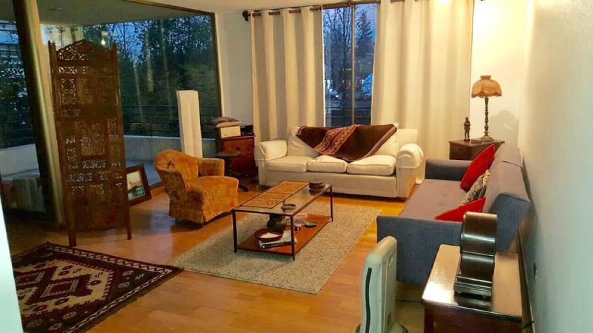 4 bedrooms Apartment in Santiago, Chile No. 1724