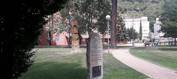  عقار تجاري في Chartered Community of Navarre, Spain 90متر مربع رقم 68708 6