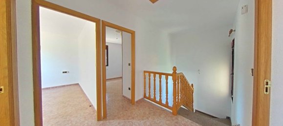 4 bedrooms House in Cuenca, Spain No. 164626 13