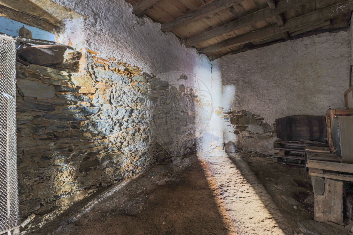 3 bedrooms House in Castanheira de Pera, Portugal No. 17331