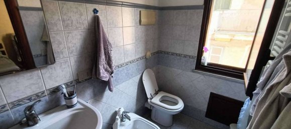 Villa de 5 divisões em Belmonte Mezzagno, Italy N.º 121813 19